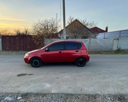 Красный Шевроле Авео, объемом двигателя 1.5 л и пробегом 366 тыс. км за 2000 $, фото 2 на Automoto.ua