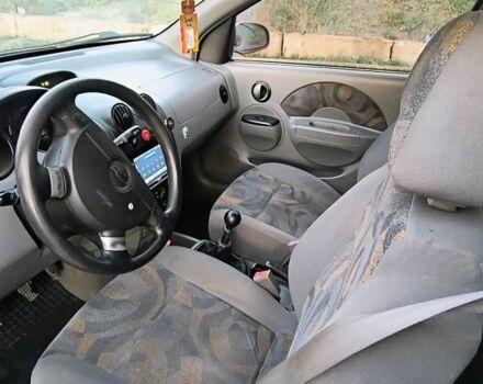 Красный Шевроле Авео, объемом двигателя 1.5 л и пробегом 281 тыс. км за 2900 $, фото 5 на Automoto.ua