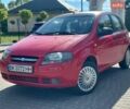 Красный Шевроле Авео, объемом двигателя 1.2 л и пробегом 82 тыс. км за 2850 $, фото 1 на Automoto.ua