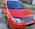 Красный Шевроле Авео, объемом двигателя 1.5 л и пробегом 179 тыс. км за 1800 $, фото 1 на Automoto.ua