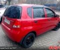 Красный Шевроле Авео, объемом двигателя 1.5 л и пробегом 420 тыс. км за 3350 $, фото 1 на Automoto.ua