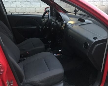Красный Шевроле Авео, объемом двигателя 1.5 л и пробегом 280 тыс. км за 1300 $, фото 10 на Automoto.ua