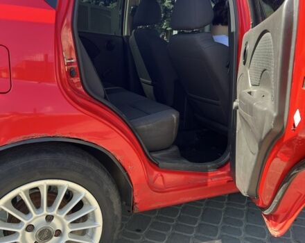 Шевроле Авео 2006 в Кропивницком (Кировограде) на Automoto.ua Красный Шевроле Авео, объемом двигателя 1.5 л и пробегом 200 тыс. км за 2500 $, фото 2 на Automoto.ua