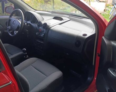 Червоний Шевроле Авео, об'ємом двигуна 0 л та пробігом 200 тис. км за 2100 $, фото 7 на Automoto.ua