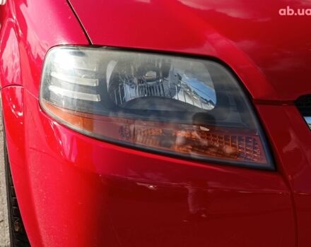 Червоний Шевроле Авео, об'ємом двигуна 1.5 л та пробігом 219 тис. км за 3990 $, фото 4 на Automoto.ua