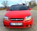 Красный Шевроле Авео, объемом двигателя 1.5 л и пробегом 301 тыс. км за 2800 $, фото 1 на Automoto.ua
