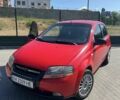 Червоний Шевроле Авео, об'ємом двигуна 1.5 л та пробігом 200 тис. км за 2900 $, фото 1 на Automoto.ua