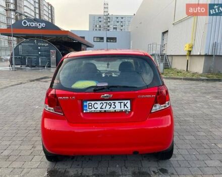 Красный Шевроле Авео, объемом двигателя 1.5 л и пробегом 300 тыс. км за 2700 $, фото 4 на Automoto.ua