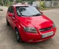 Красный Шевроле Авео, объемом двигателя 1.5 л и пробегом 250 тыс. км за 3300 $, фото 1 на Automoto.ua