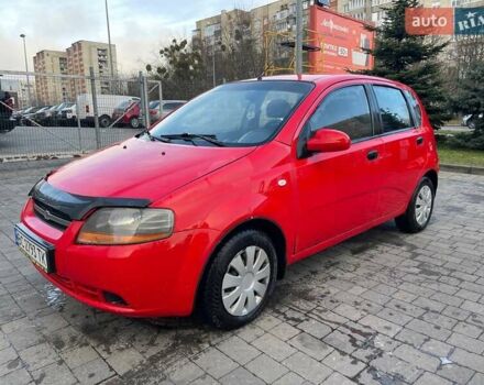 Красный Шевроле Авео, объемом двигателя 1.5 л и пробегом 300 тыс. км за 2650 $, фото 1 на Automoto.ua