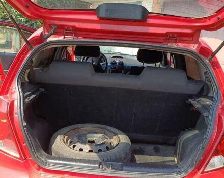 Красный Шевроле Авео, объемом двигателя 1.5 л и пробегом 135 тыс. км за 3650 $, фото 6 на Automoto.ua