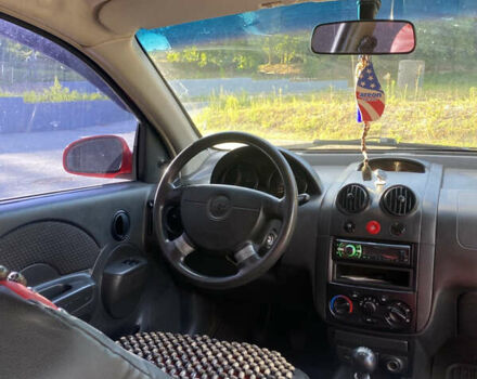 Червоний Шевроле Авео, об'ємом двигуна 1.5 л та пробігом 143 тис. км за 2600 $, фото 17 на Automoto.ua