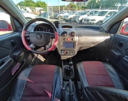 Червоний Шевроле Авео, об'ємом двигуна 1.5 л та пробігом 219 тис. км за 3990 $, фото 20 на Automoto.ua