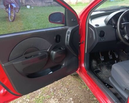 Червоний Шевроле Авео, об'ємом двигуна 0 л та пробігом 200 тис. км за 2100 $, фото 6 на Automoto.ua