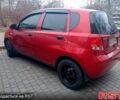 Красный Шевроле Авео, объемом двигателя 1.5 л и пробегом 420 тыс. км за 3350 $, фото 1 на Automoto.ua