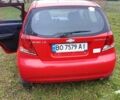 Красный Шевроле Авео, объемом двигателя 1.5 л и пробегом 242 тыс. км за 2550 $, фото 3 на Automoto.ua
