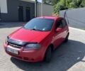 Червоний Шевроле Авео, об'ємом двигуна 1.5 л та пробігом 200 тис. км за 3000 $, фото 1 на Automoto.ua