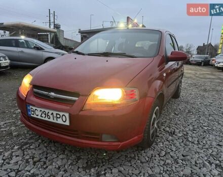 Красный Шевроле Авео, объемом двигателя 1.5 л и пробегом 290 тыс. км за 1680 $, фото 2 на Automoto.ua