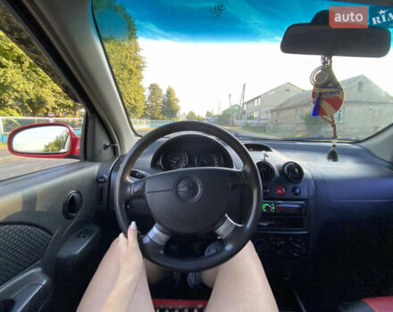 Червоний Шевроле Авео, об'ємом двигуна 1.5 л та пробігом 143 тис. км за 2600 $, фото 24 на Automoto.ua