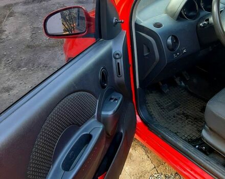 Червоний Шевроле Авео, об'ємом двигуна 1.5 л та пробігом 179 тис. км за 1700 $, фото 2 на Automoto.ua