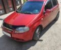 Червоний Шевроле Авео, об'ємом двигуна 1.5 л та пробігом 250 тис. км за 2800 $, фото 1 на Automoto.ua