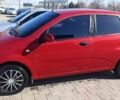 Красный Шевроле Авео, объемом двигателя 1 л и пробегом 192 тыс. км за 2500 $, фото 1 на Automoto.ua
