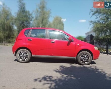 Красный Шевроле Авео, объемом двигателя 1.5 л и пробегом 127 тыс. км за 3777 $, фото 2 на Automoto.ua