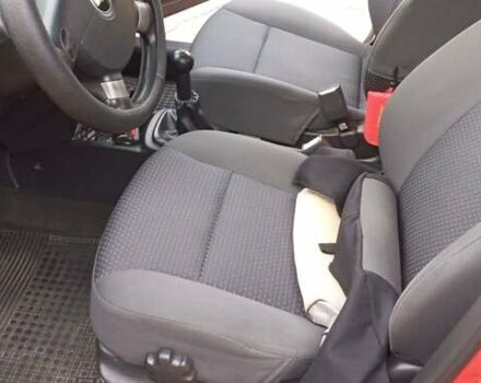 Красный Шевроле Авео, объемом двигателя 1.1 л и пробегом 111 тыс. км за 4000 $, фото 9 на Automoto.ua