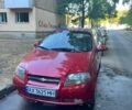 Красный Шевроле Авео, объемом двигателя 1.5 л и пробегом 110 тыс. км за 3000 $, фото 1 на Automoto.ua