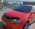 Красный Шевроле Авео, объемом двигателя 1.5 л и пробегом 136 тыс. км за 3700 $, фото 1 на Automoto.ua