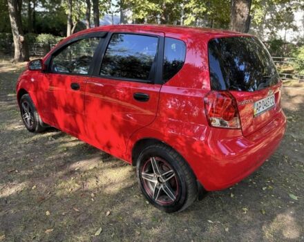 Красный Шевроле Авео, объемом двигателя 1.5 л и пробегом 202 тыс. км за 3550 $, фото 2 на Automoto.ua