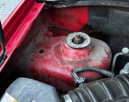 Красный Шевроле Авео, объемом двигателя 1.5 л и пробегом 125 тыс. км за 4000 $, фото 26 на Automoto.ua