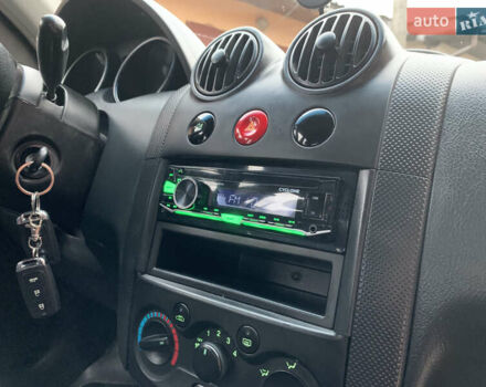 Червоний Шевроле Авео, об'ємом двигуна 1.5 л та пробігом 108 тис. км за 2950 $, фото 61 на Automoto.ua