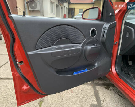 Червоний Шевроле Авео, об'ємом двигуна 1.5 л та пробігом 108 тис. км за 2950 $, фото 70 на Automoto.ua