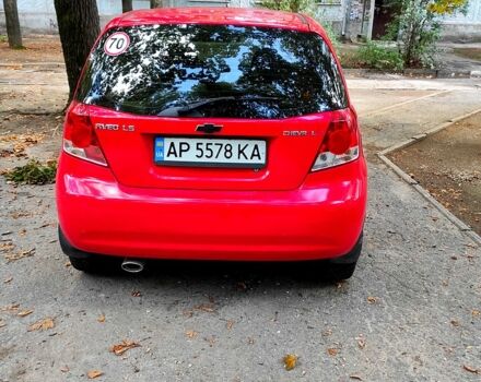 Красный Шевроле Авео, объемом двигателя 1.5 л и пробегом 142 тыс. км за 4200 $, фото 1 на Automoto.ua