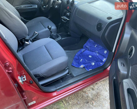 Червоний Шевроле Авео, об'ємом двигуна 1.5 л та пробігом 158 тис. км за 3500 $, фото 11 на Automoto.ua