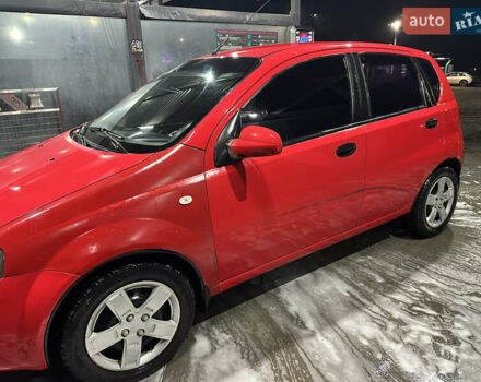 Красный Шевроле Авео, объемом двигателя 1.5 л и пробегом 304 тыс. км за 2500 $, фото 7 на Automoto.ua