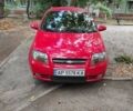 Красный Шевроле Авео, объемом двигателя 1.5 л и пробегом 142 тыс. км за 4200 $, фото 1 на Automoto.ua