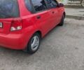 Красный Шевроле Авео, объемом двигателя 1.5 л и пробегом 222 тыс. км за 2700 $, фото 2 на Automoto.ua