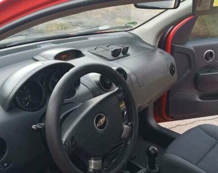 Красный Шевроле Авео, объемом двигателя 1.1 л и пробегом 111 тыс. км за 4000 $, фото 7 на Automoto.ua