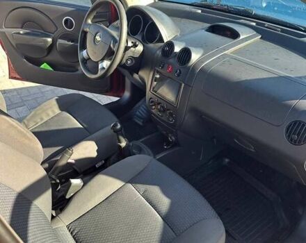Червоний Шевроле Авео, об'ємом двигуна 1.1 л та пробігом 173 тис. км за 3000 $, фото 7 на Automoto.ua