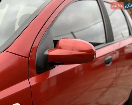 Червоний Шевроле Авео, об'ємом двигуна 1.5 л та пробігом 108 тис. км за 2950 $, фото 11 на Automoto.ua