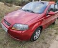 Красный Шевроле Авео, объемом двигателя 0 л и пробегом 134 тыс. км за 3800 $, фото 1 на Automoto.ua