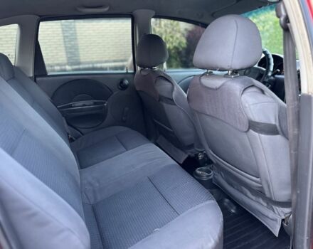 Красный Шевроле Авео, объемом двигателя 1.5 л и пробегом 191 тыс. км за 3500 $, фото 22 на Automoto.ua