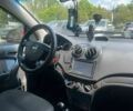 Красный Шевроле Авео, объемом двигателя 1.2 л и пробегом 220 тыс. км за 4000 $, фото 10 на Automoto.ua