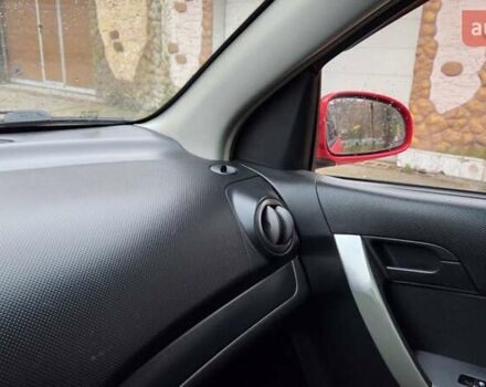 Красный Шевроле Авео, объемом двигателя 1.5 л и пробегом 177 тыс. км за 5500 $, фото 58 на Automoto.ua