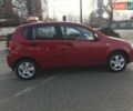 Красный Шевроле Авео, объемом двигателя 1.5 л и пробегом 192 тыс. км за 4400 $, фото 1 на Automoto.ua