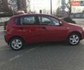 Красный Шевроле Авео, объемом двигателя 1.5 л и пробегом 192 тыс. км за 4400 $, фото 1 на Automoto.ua