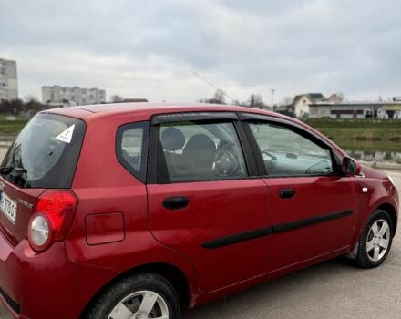 Красный Шевроле Авео, объемом двигателя 1.5 л и пробегом 327 тыс. км за 3600 $, фото 2 на Automoto.ua