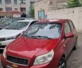 Красный Шевроле Авео, объемом двигателя 1.4 л и пробегом 200 тыс. км за 4400 $, фото 1 на Automoto.ua
